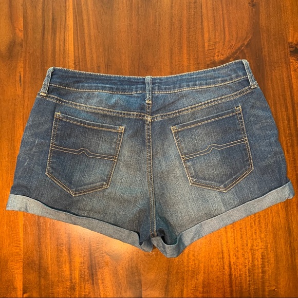 🔴 Arizona denim shorts... very cute - Picture 4 of 6